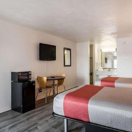 Motel 6-Portsmouth, Va エクステリア 写真