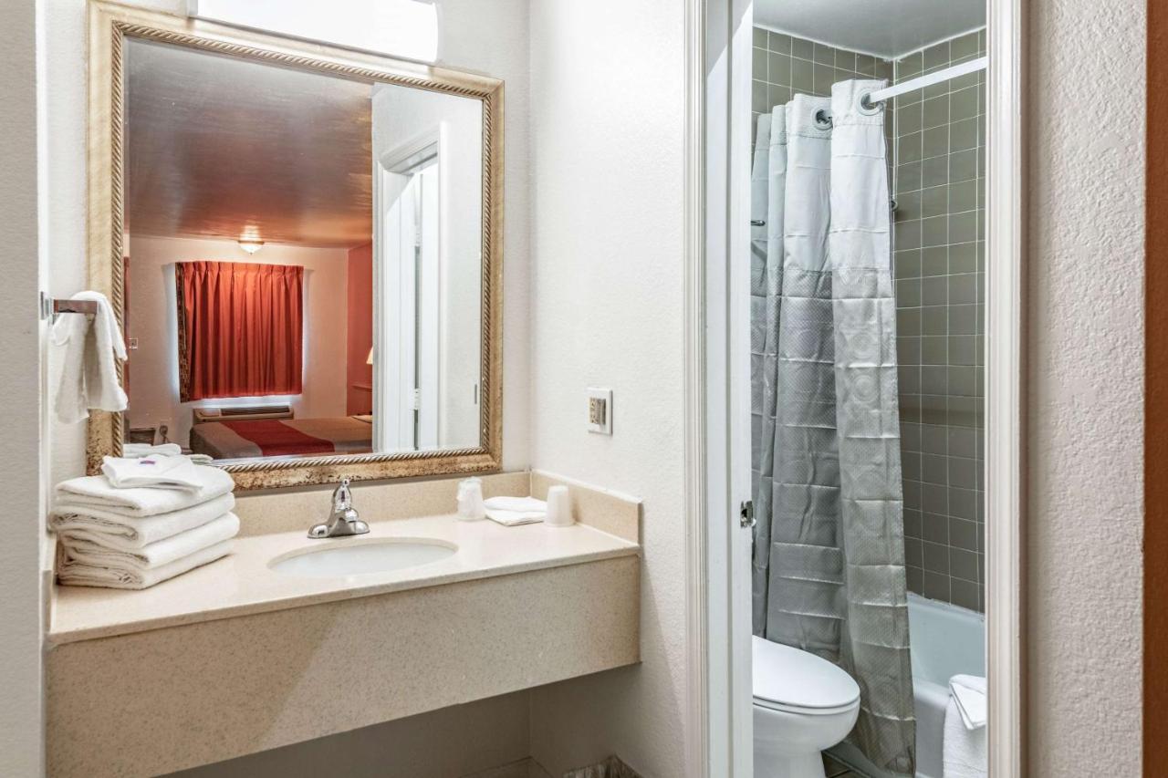 Motel 6-Portsmouth, Va エクステリア 写真